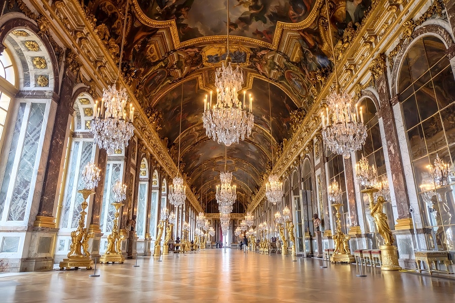 Hall,Of,Mirrors,In,The,Palace,Of,Versailles,,France,,September